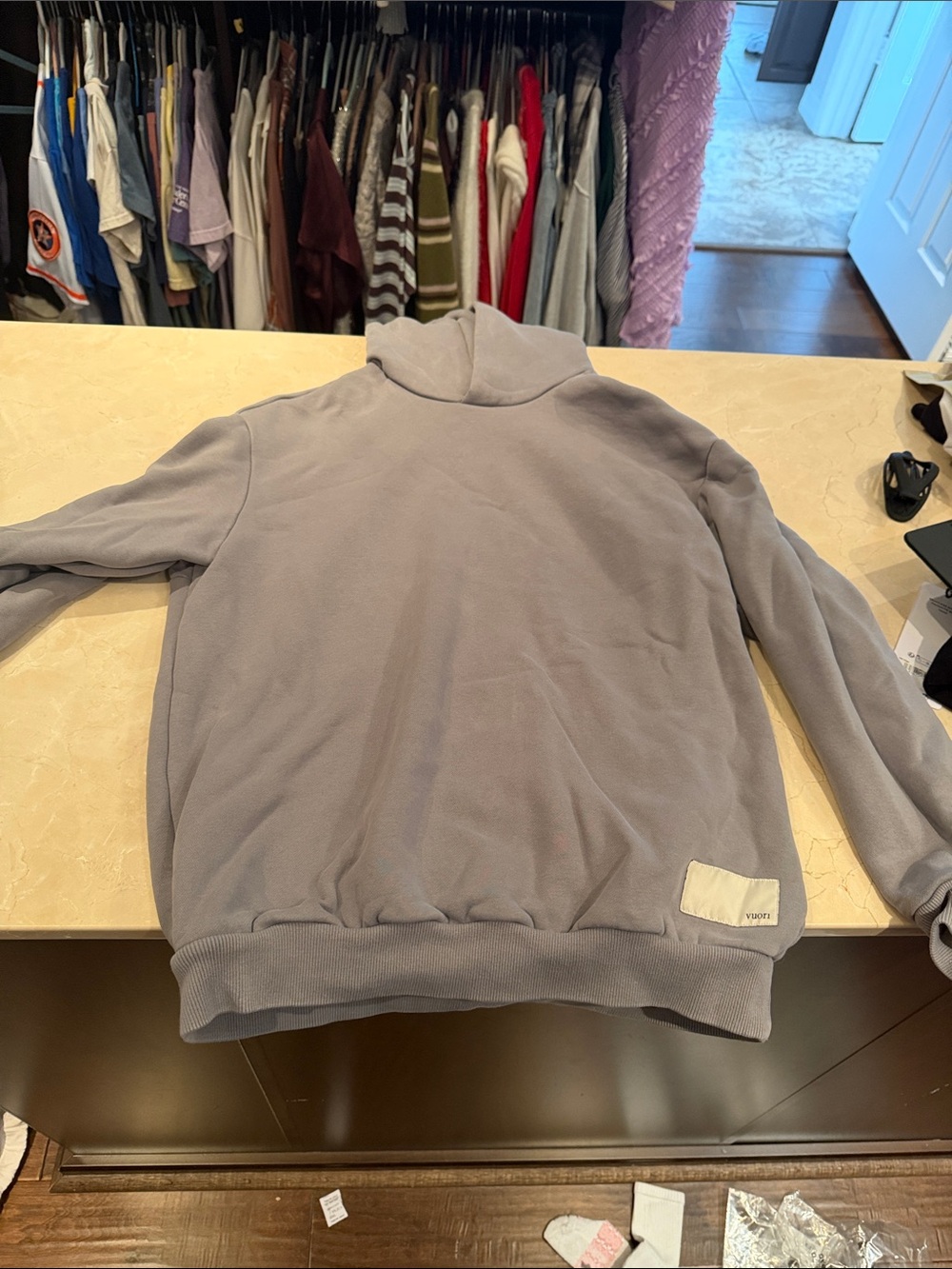 Vuori women’s Gray Pullover Hooded Sweater